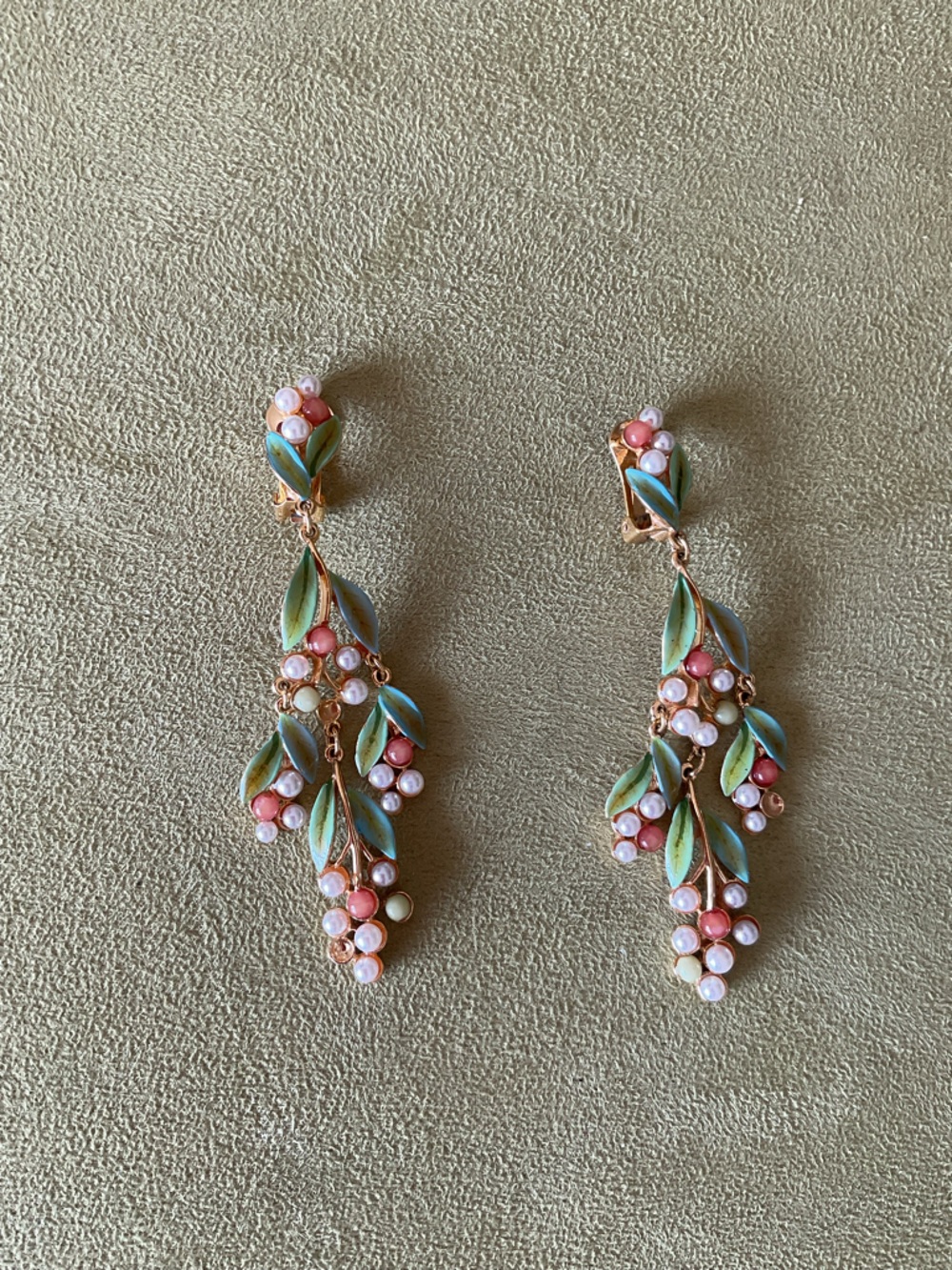 Vintage Ben Amun Delicate Pink & Green Enamel Leaf Drop Earrings
